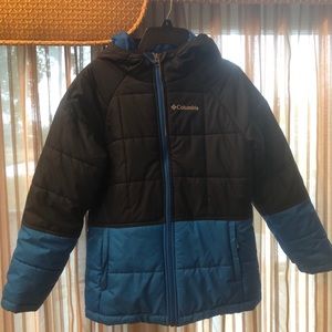 Kid’s size 10/12 Columbia Hooded Coat